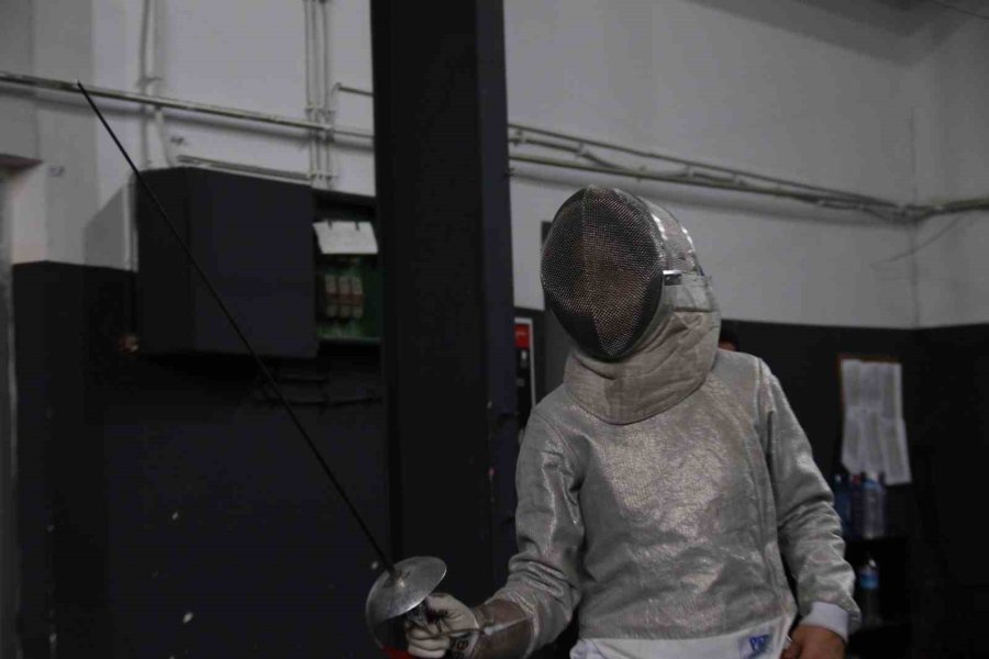 Eskişehirli Öğrenciden Çifte Başarı