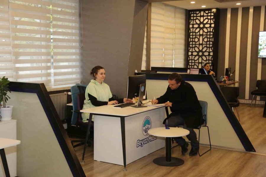 Alo 153 İletişim Merkezi, İlk 6 Ayda 599 Bin 853 Çağrıya Cevap Verdi