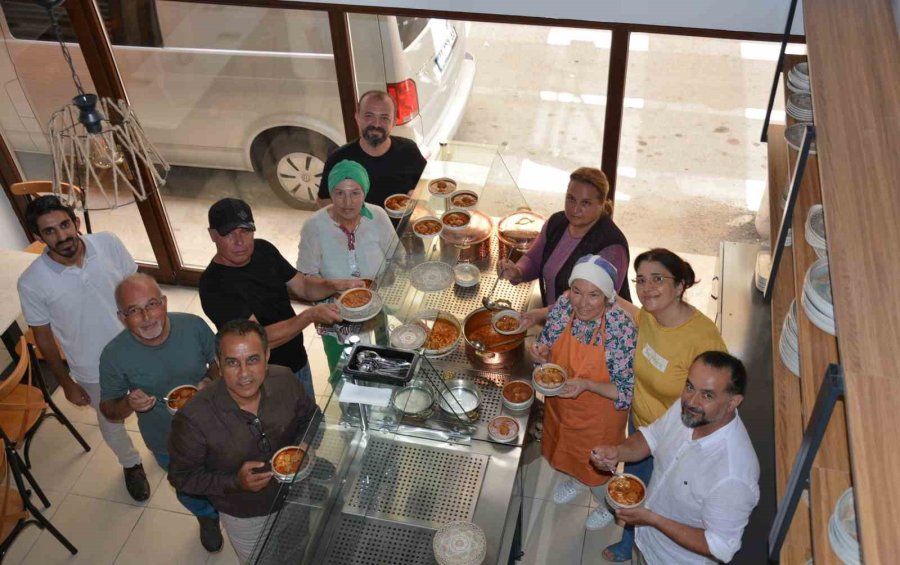 Tarsus’un Yöresel Yemekleri Geleceğe Taşınıyor