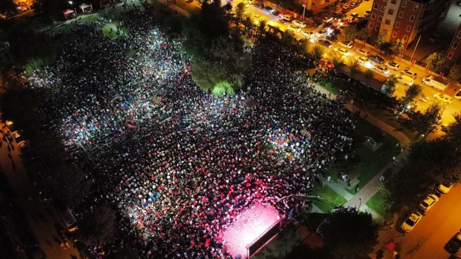 Milli Maç Heyecanı Tepebaşı’nda Yaşandı
