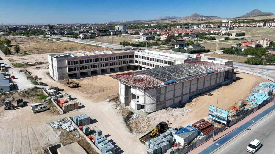 Selçuklu Belediyesi Eğitim Yatırımlarına Yenilerini Ekliyor