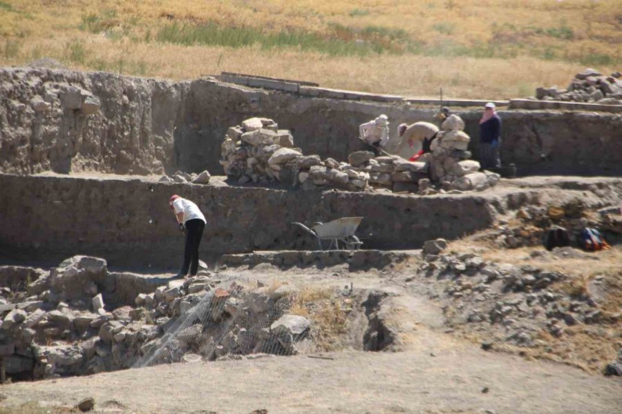 4 Bin 200 Yıl Önce Yanıp Yıkılarak Sona Eren Krallığın Yok Olma Sebepleri Araştırılacak