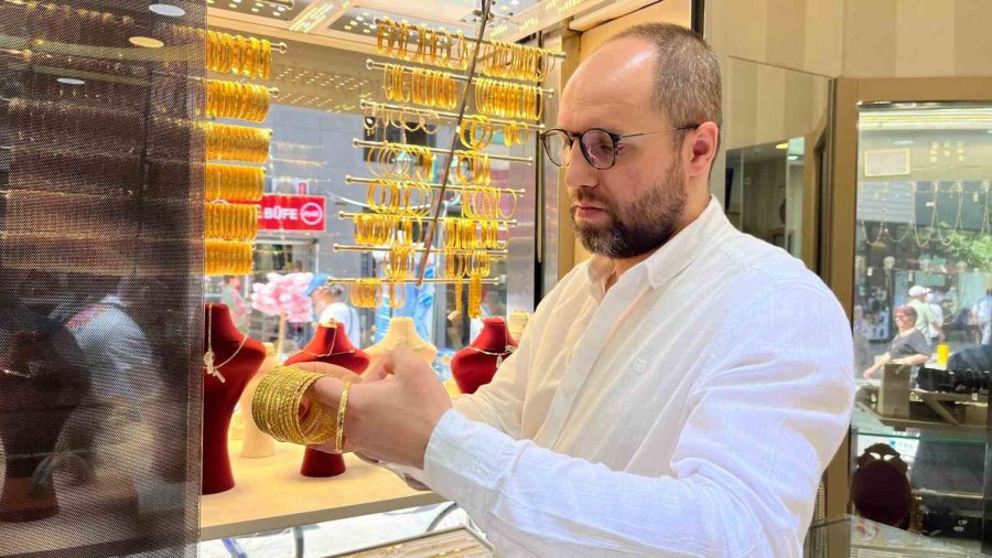 "altına Yatırım Yapacak Kişilere 24 Ayar Gram Altın Tavsiye Ediyoruz"