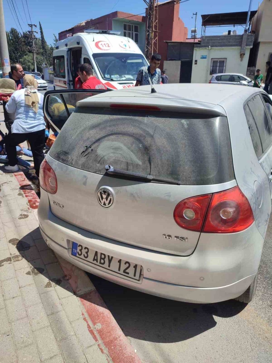 Tarsus’ta Trafik Kazası: 2 Yaralı