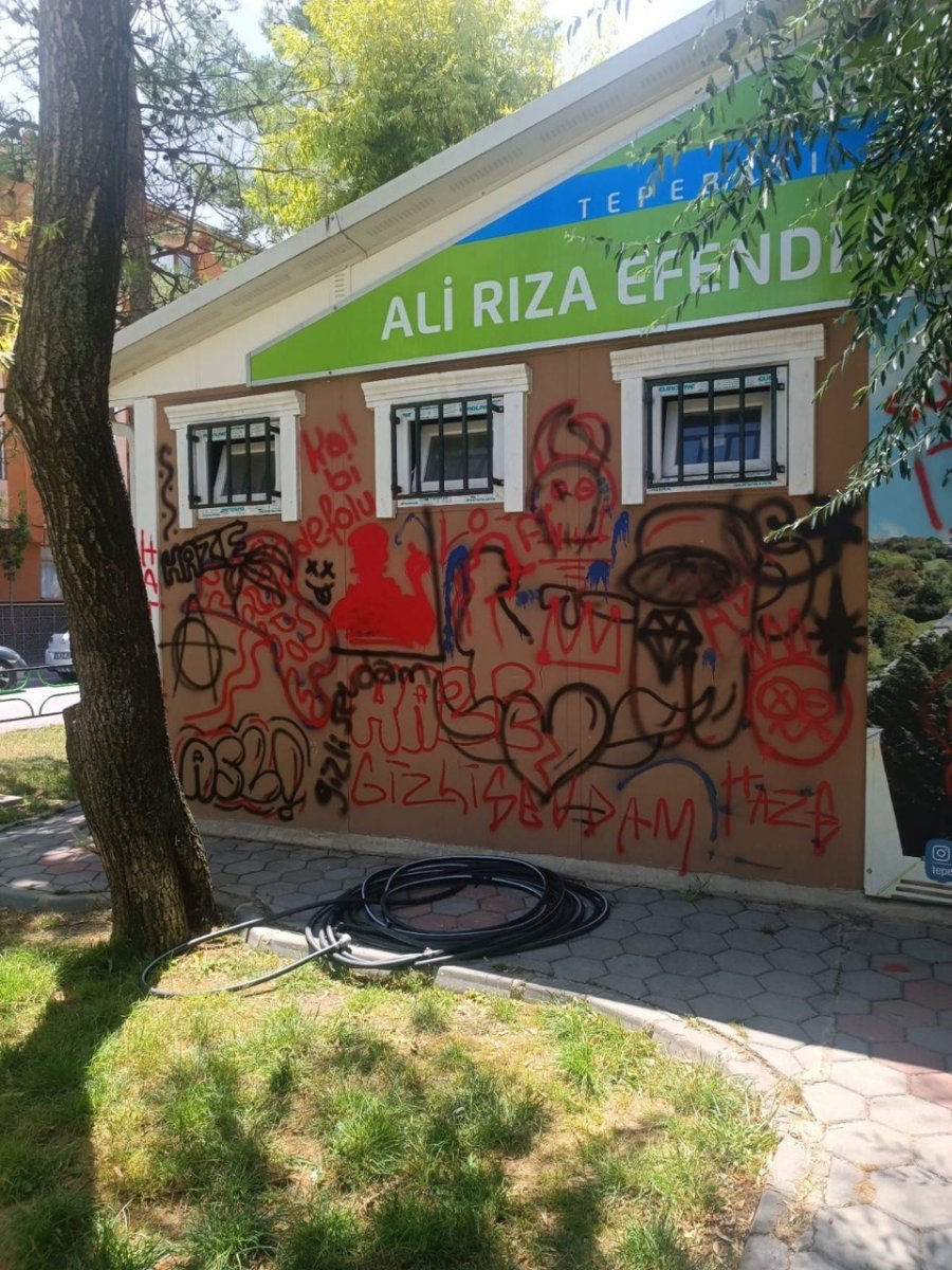 Deneyimli Kafe’ye Zarar Verildi