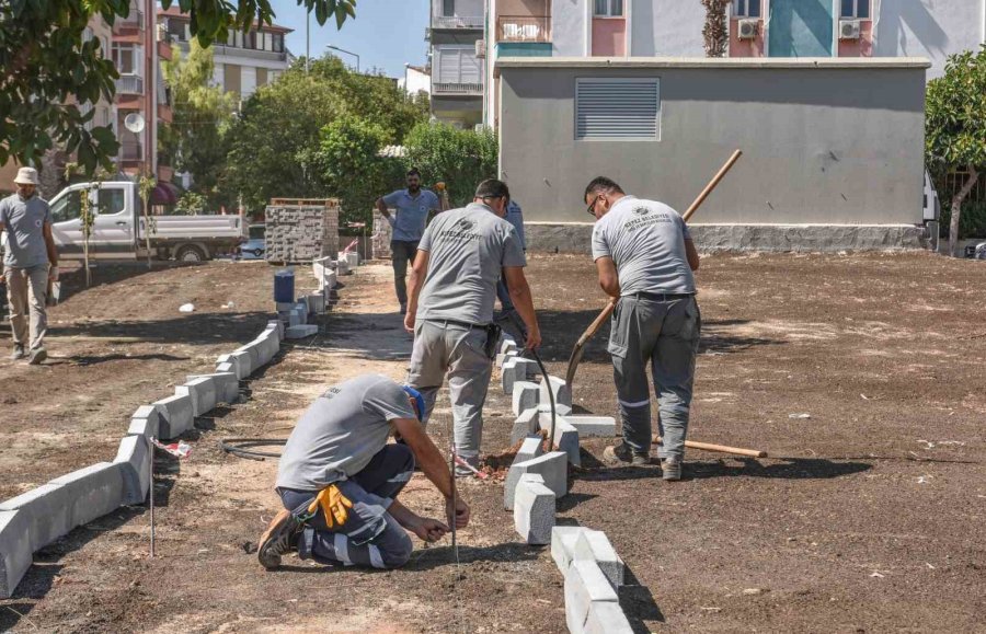 Kepez Belediyesi Hem Yeniliyor, Hem Yapıyor