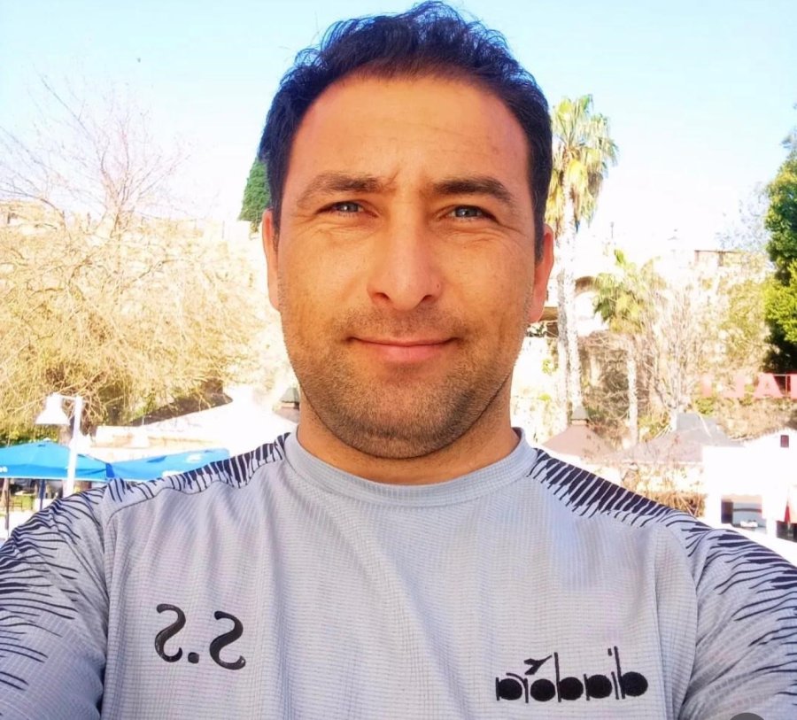 Futbol Antrenörü Samet Özcan, Halı Saha Maçı Sonrası Fenalaşıp Hayatını Kaybetti