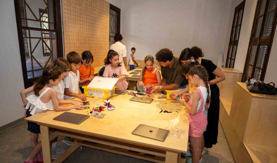 Mersinli Öğrenciler Stem Laboratuvarında Çalışma Yaptı