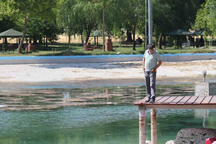 Sakarya Nehri’nin Doğduğu Sakaryabaşı’nda Sular Çekildi
