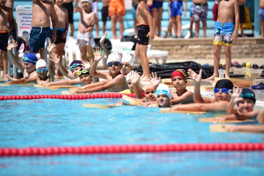 Büyükşehir’den 2 Bin 500 Kişi İle 1’inci Yaz Dönemi Spor Şenliği