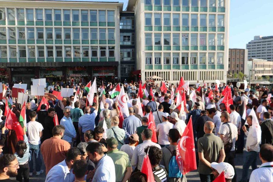 Arıkan; ’şehitlere Rahmet Zalimlere Lanet’ Etkinliğine Katıldı