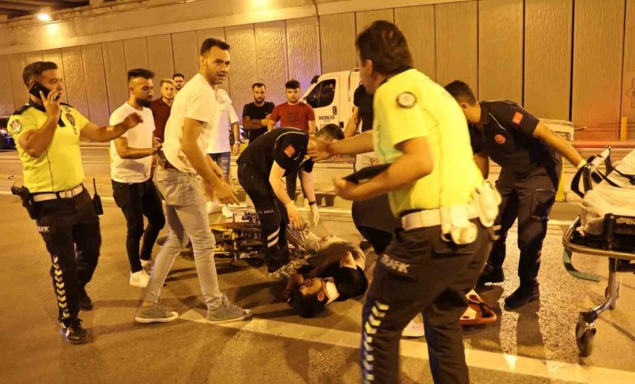 Oğlu Kanlar İçinde Yerde Yatan Babanın Çaresizliği Yürekleri Dağladı