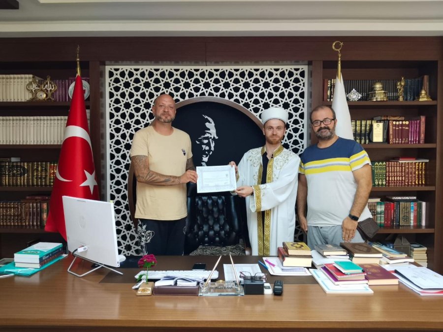 Alanya’ya Tatile Geldi Müslüman Oldu