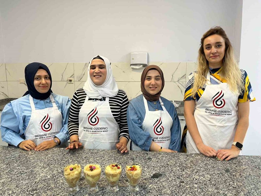 Özel Öğrenciler Mutfakta Hünerlerini Sergiledi