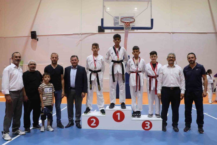 Kazada Hayatını Kaybeden Antrenör Anısına Turnuva Düzenlendi