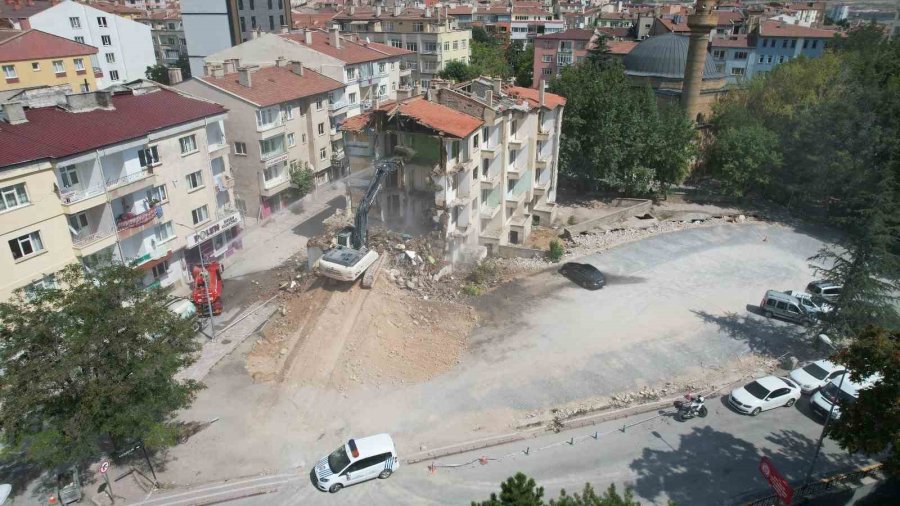 Niğde’de Trafik Ve Otopark Sorununa Yönelik Projeler Sürüyor