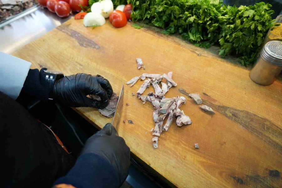 Niğde’nin Yerel Lezzeti ’kelle Söğüş’ Coğrafi İşaret Tescil Belgesi Aldı