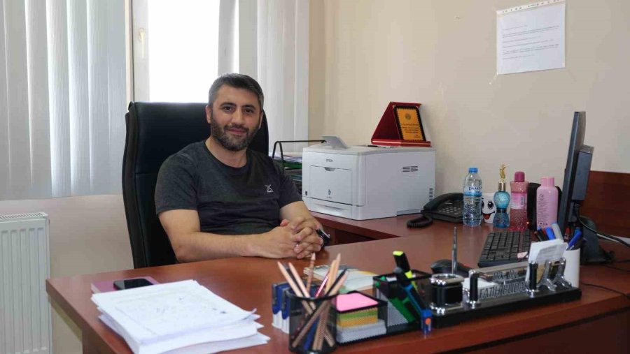 Kmü’lü Akademisyenin Filistin İçin Yazıp Söylediği Marşlar Dünyada İlgiyle Dinleniyor