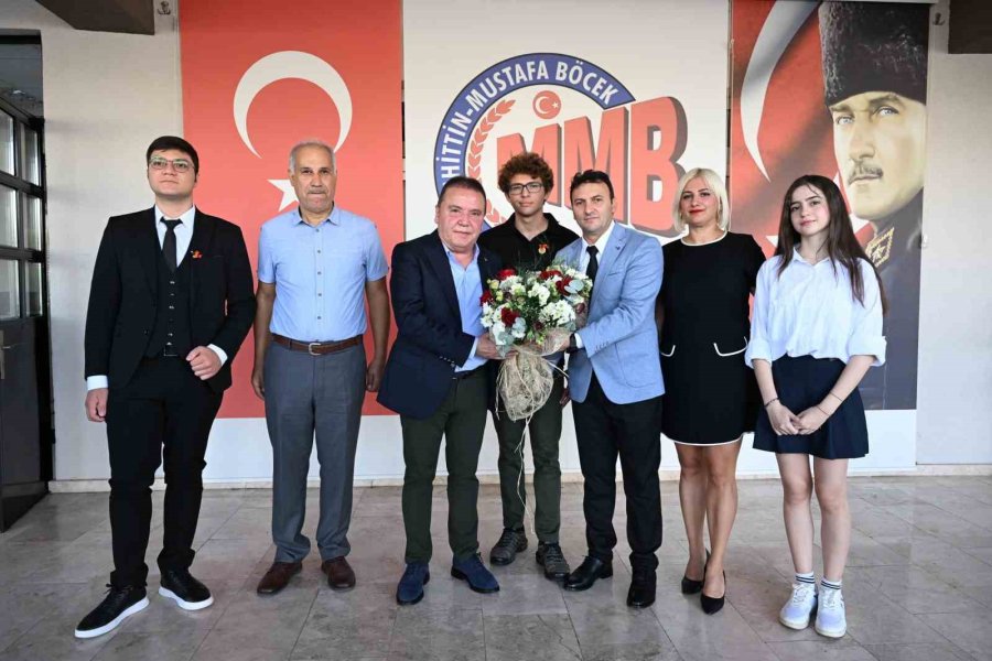 Başkan Muhittin Böcek, Yeni Eğitim-öğretim Yılını Muhittin-mustafa Böcek Anadolu Lisesi’nde Açtı