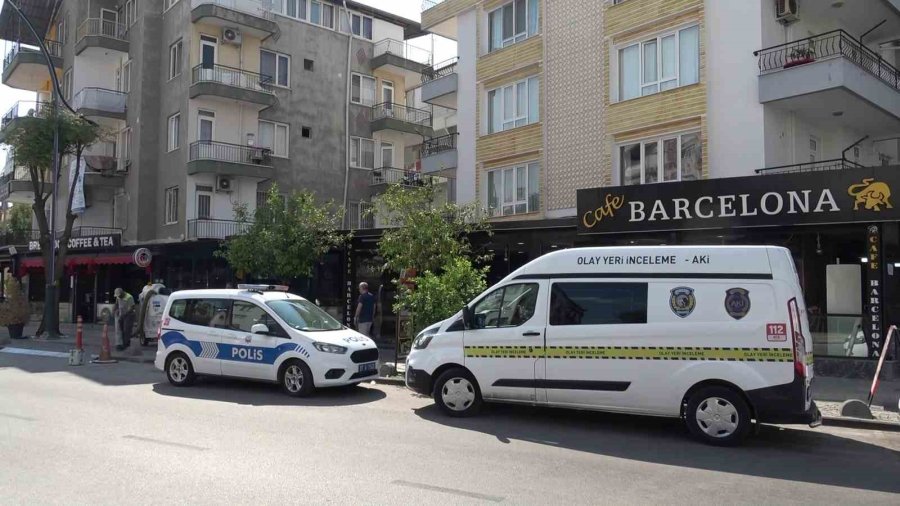 Aşçı Çalıştığı Mutfakta Kanlar İçerisinde Bulundu