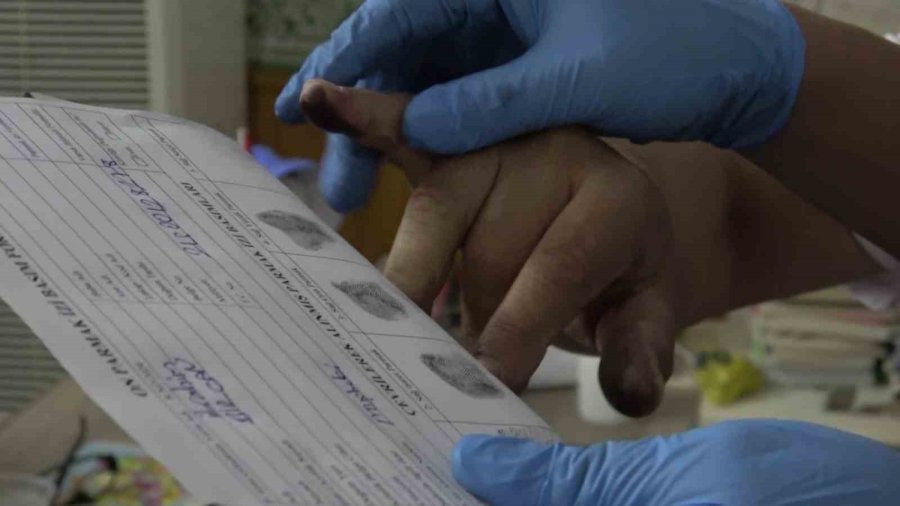 Camide Çalacak Bir Şey Bulamayınca Güvenlik Kamera Sistemini Çaldı