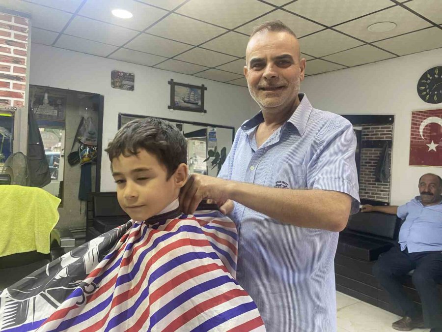 Okullar Açılırken Tıraş Olma Kültürü Her Geçen Yıl Daha Da Yok Oluyor