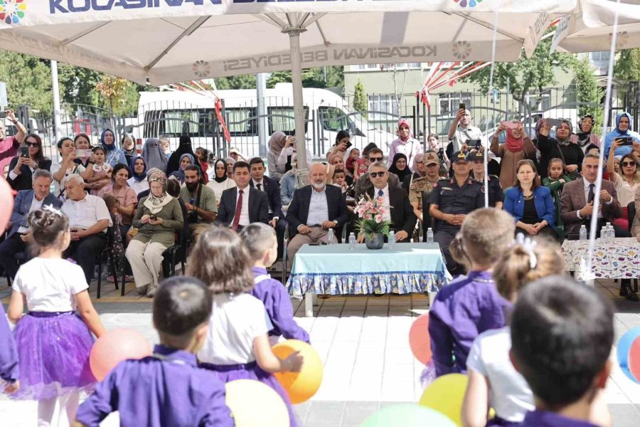 Başkan Çolakbayrakdar, 2024-2025 Eğitim Yılının İlk Ders Zilinde Öğrencilerle Buluştu