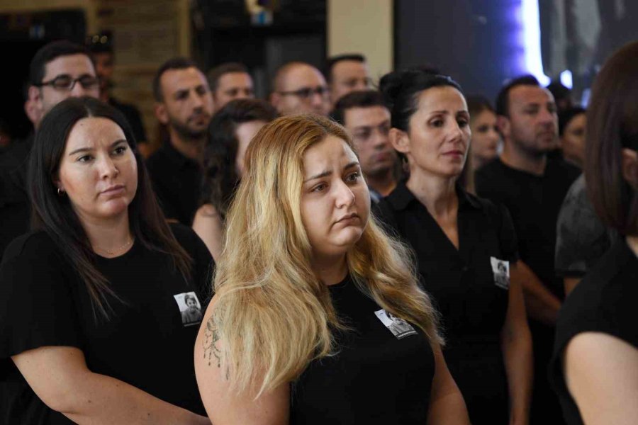 Konyaaltı Narin İçin Siyaha Büründü