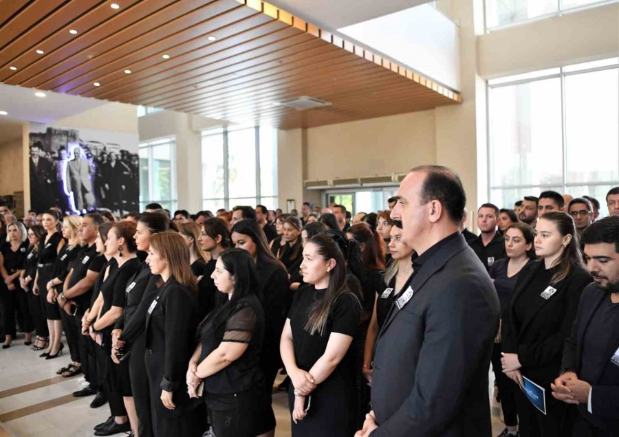 Konyaaltı Narin İçin Siyaha Büründü