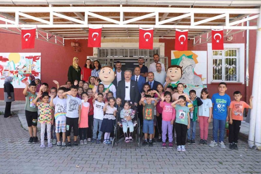 Başkan Palancıoğlu Eğitim-öğretimin İlk Gününde Öğrencileri Yalnız Bırakmadı