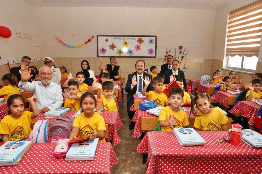 Mersin’de 428 Bin 692 Öğrenci Ders Başı Yaptı