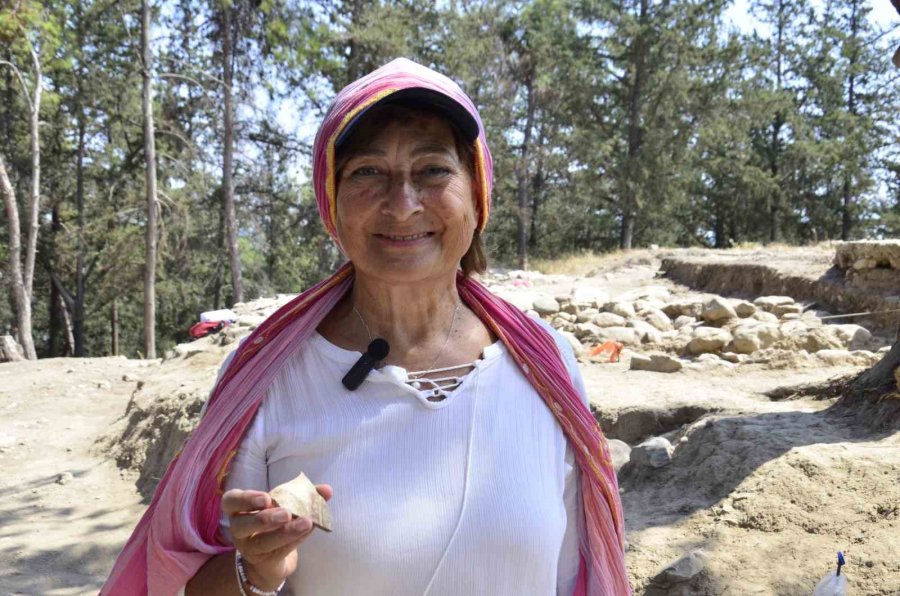 9 Bin Yıllık Höyükte Hitit Dönemi Sur İzlerine Rastlandı