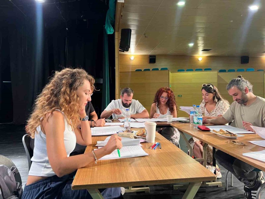 Odunpazarı Belediye Tiyatrosu Yeni Sezon İçin Hazırlıklara Başladı