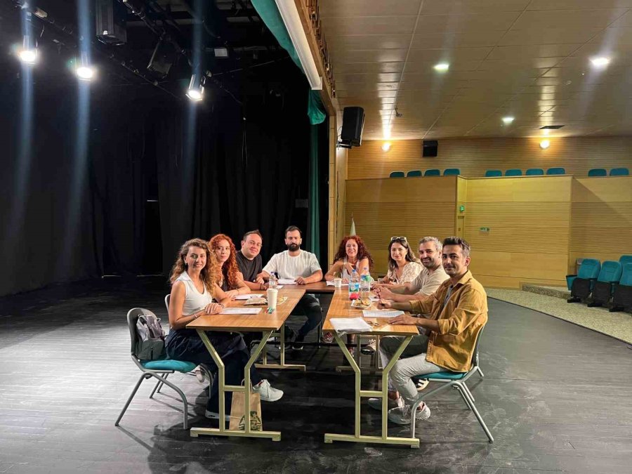 Odunpazarı Belediye Tiyatrosu Yeni Sezon İçin Hazırlıklara Başladı