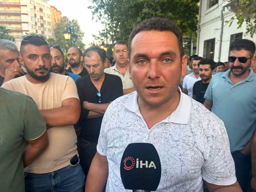 Eskişehir’de İşçilerden Belediye İle Sendikaya Toplu İş Sözleşmesi Tepkisi