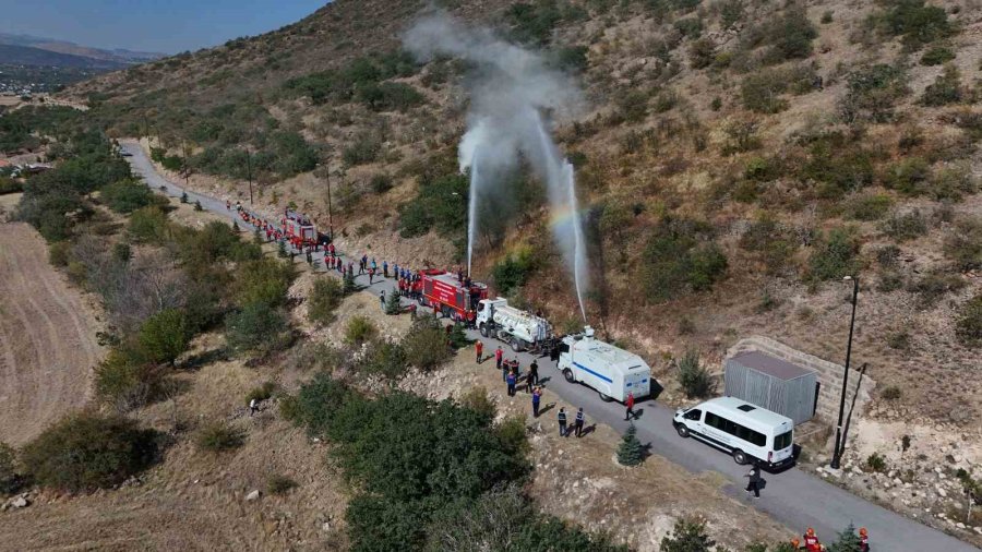 Dağ Yangını Tatbikatı Gerçeğini Aratmadı