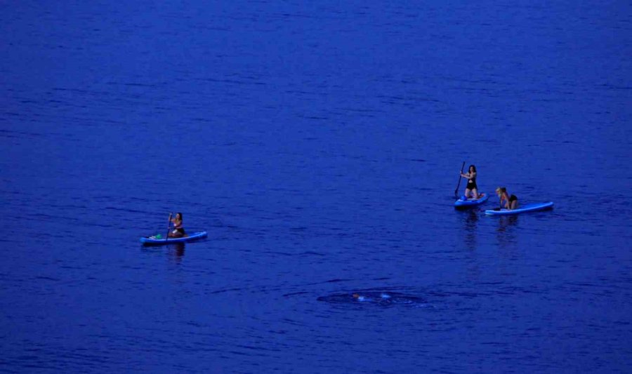 Güneşin Doğuşunu Denize Girerek Karşıladılar