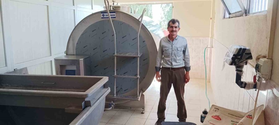 Antalya Büyükşehir Belediyesi’nin Süt Tankı Destekleri Sürüyor