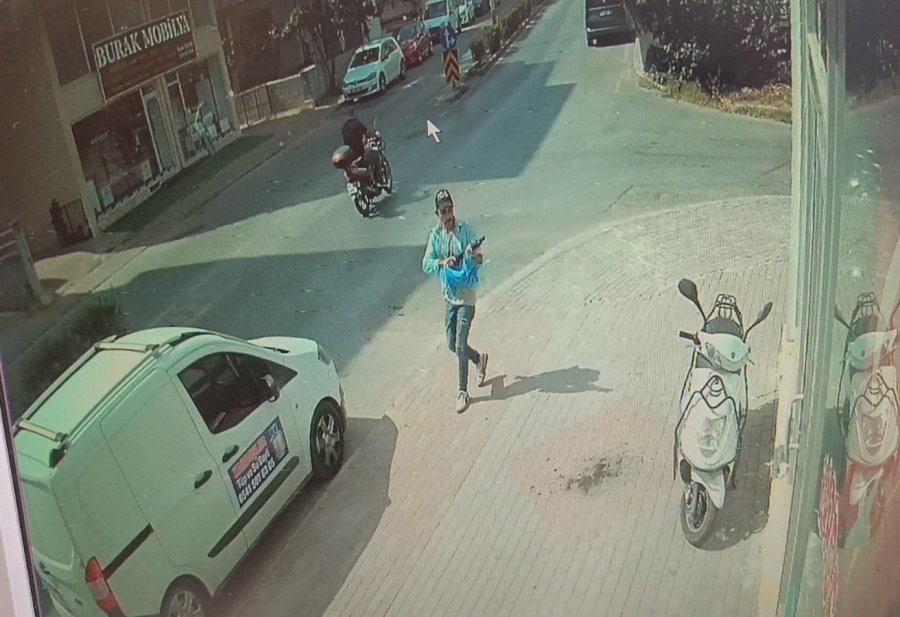 Tüp Bayiini Pompalı Tüfekle Taradı, Korku Dolu Anlar Yaşattı