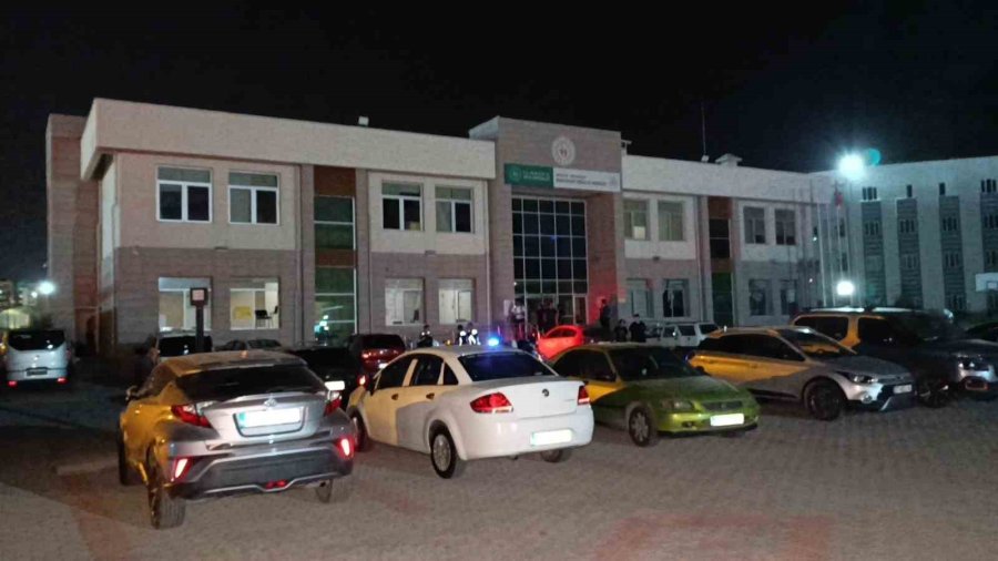 Manavgat Gençlik Merkezi’nde Yangın Paniği