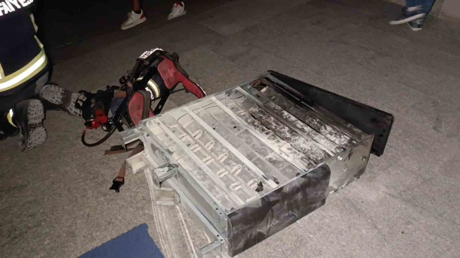 Manavgat Gençlik Merkezi’nde Yangın Paniği