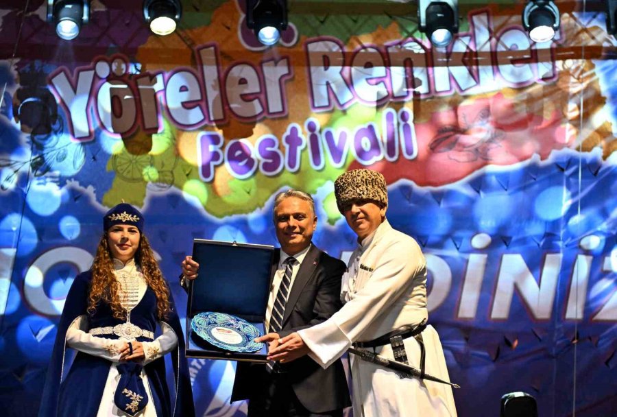 Yöreler Renkler Festivali, Karadeniz Gecesi İle Devam Etti