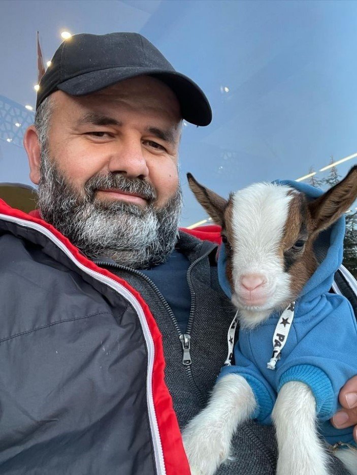 Antalya’nın Nijeryalı Cüce Keçileri: Avuç İçine Sığıyorlar, Görenler Biblo Sanıyor