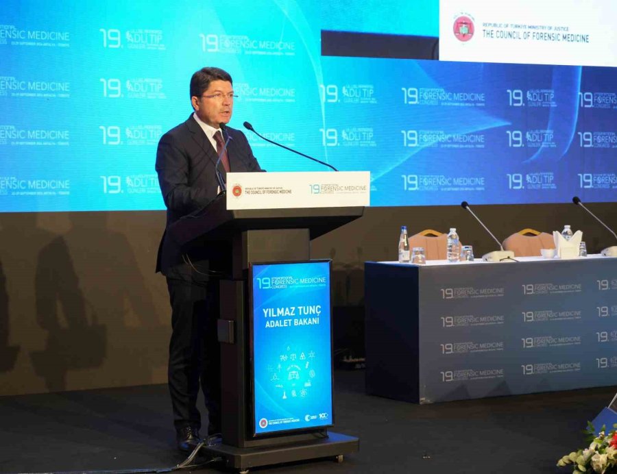 Adalet Bakanı Yılmaz Tunç: "adli Tıp Hizmetlerinde Yapay Zekânın Daha Etkin Kullanılmasını Sağlayacağız"