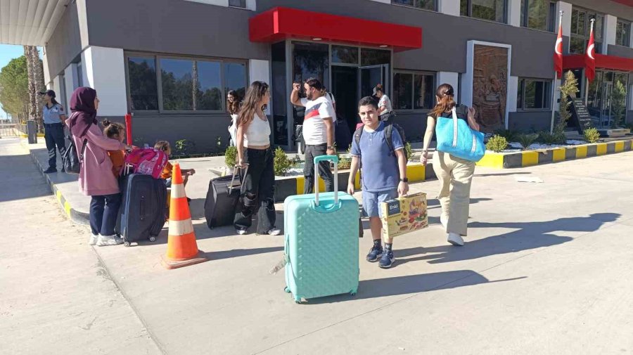 İsrail’in Saldırılarından Kaçanları Taşıyan 4. Gemi De Geldi