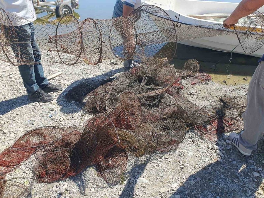 Jandarma Kaçak Ağ Operasyonunda Bin Metre Ağı İmha Etti