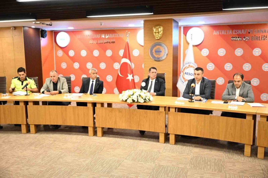 Antalya’da Ulaşım Esnafının Sorunları Masaya Yatırıldı