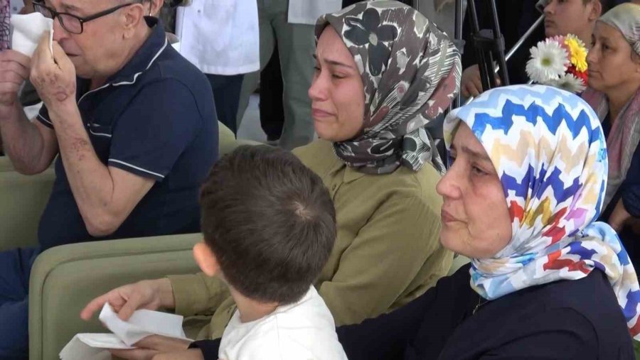 Palyatif Bakım Kliniğinde Yatan Hasta Ve Hasta Yakınları İçin Özel Moral Etkinliği