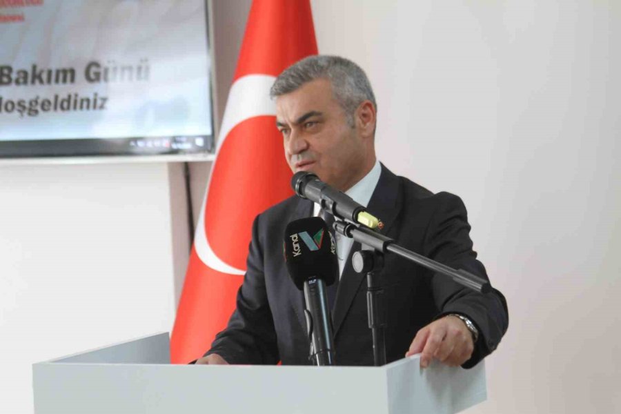 Palyatif Bakım Kliniğinde Yatan Hasta Ve Hasta Yakınları İçin Özel Moral Etkinliği