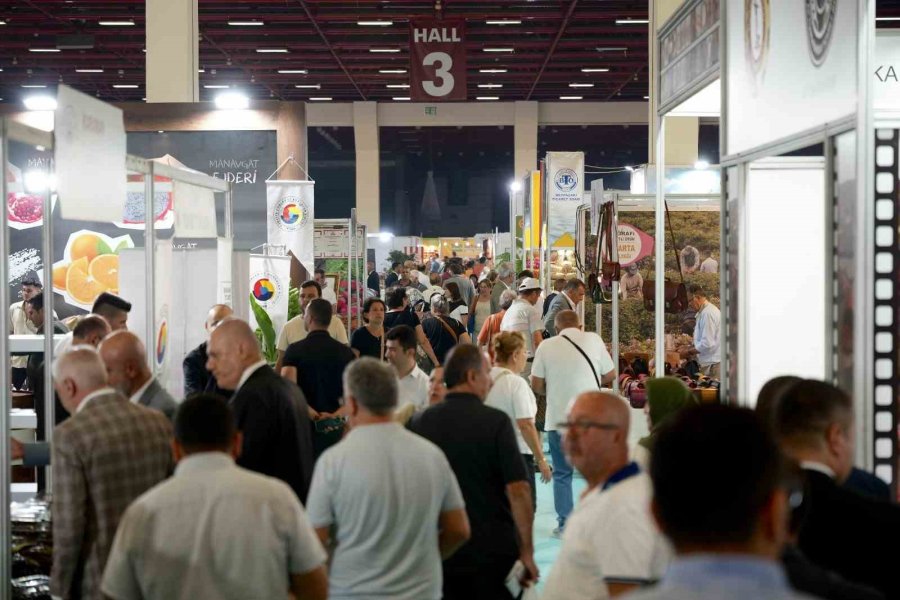 Yörex’e İlk Günde Ziyaretçi Akını